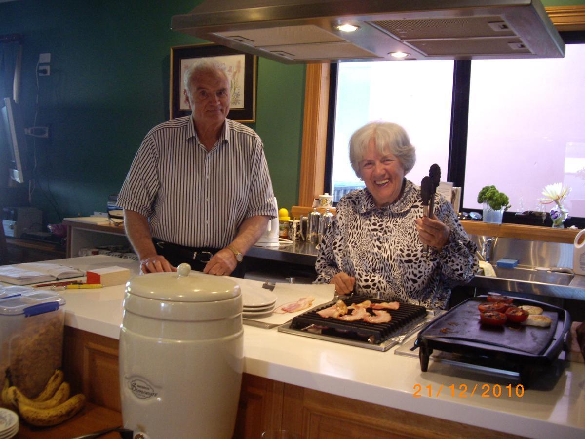 Hi George B&B ลอนเชสตัน ภายนอก รูปภาพ